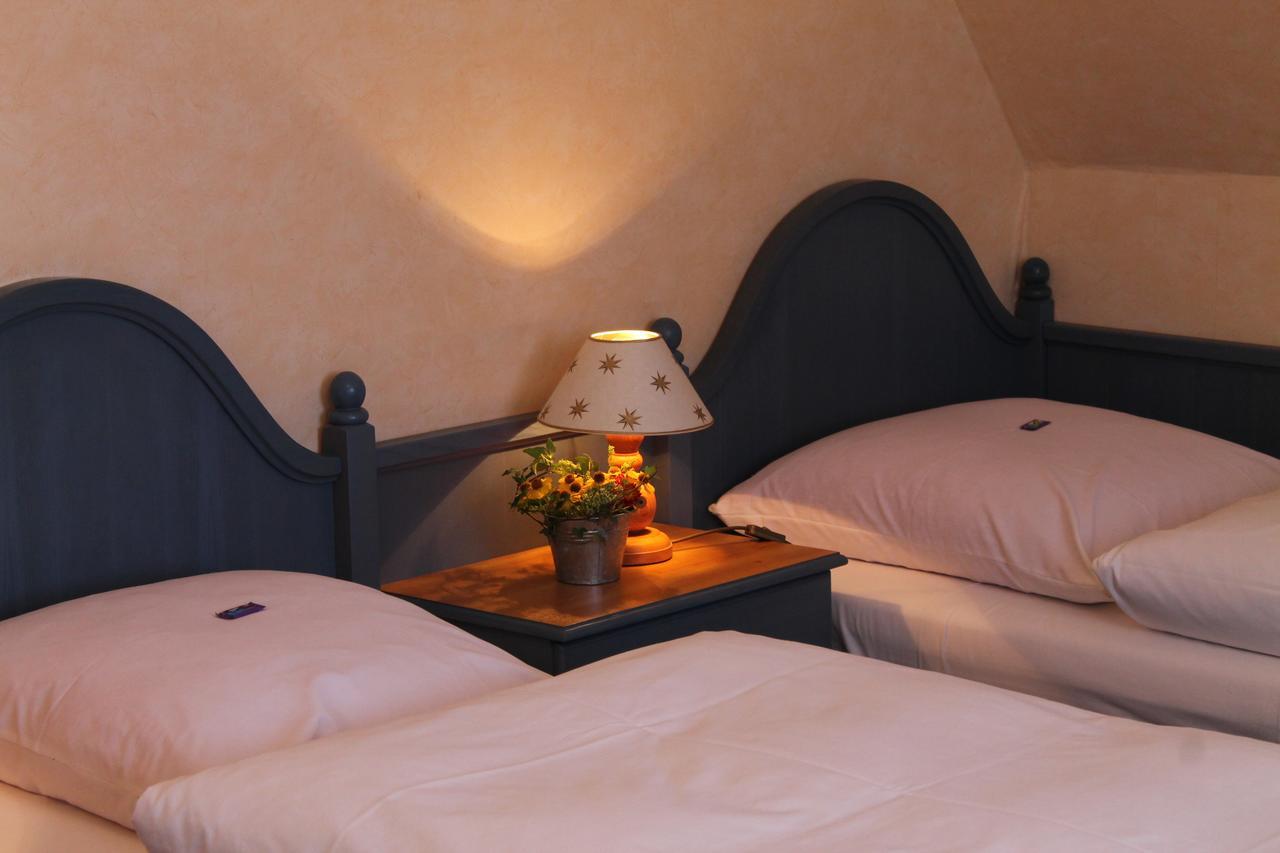 Hotel-Gasthof Zum Hirschen Durrwangen Pokoj fotografie